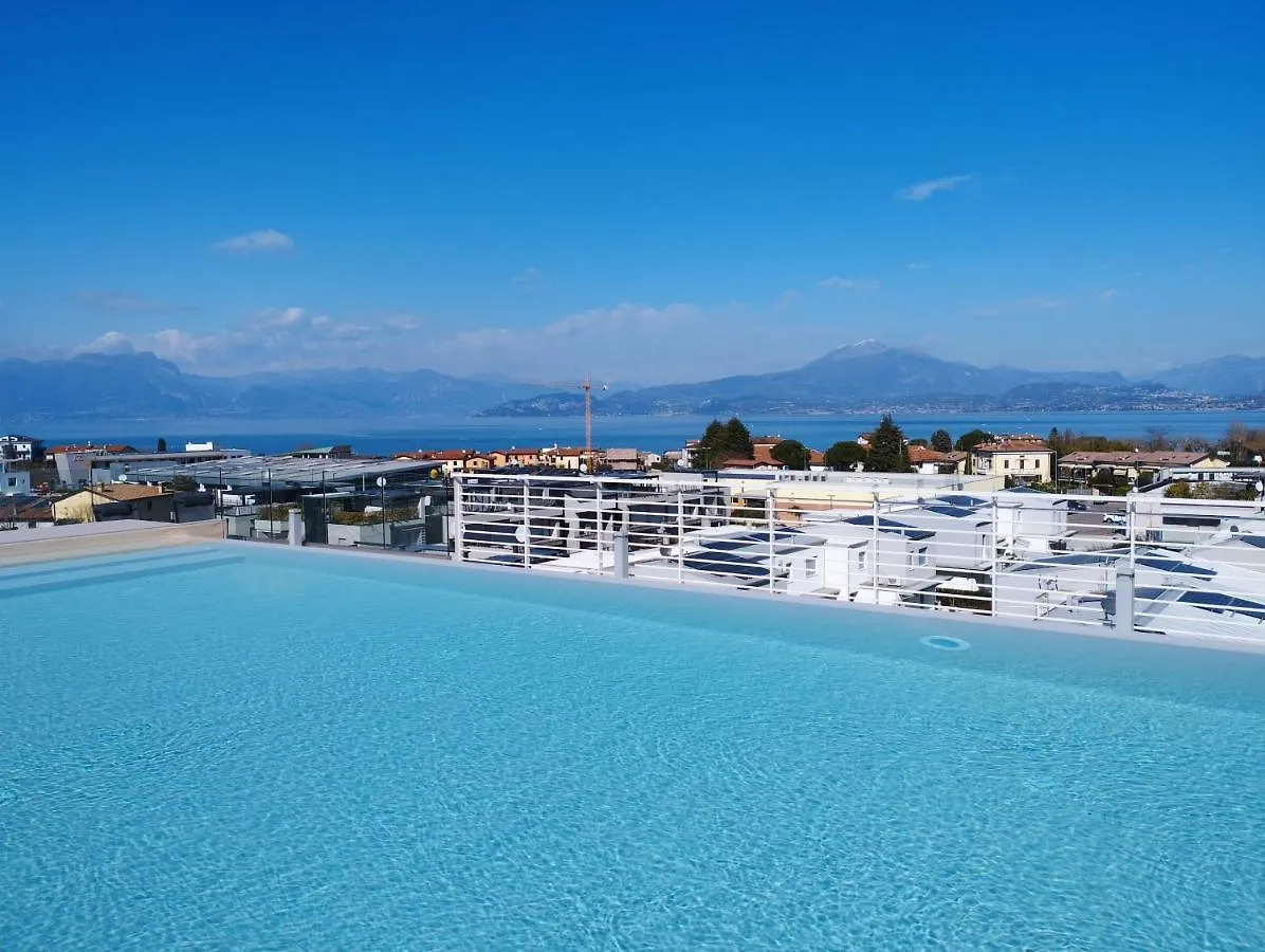 Opalia Residence - Wonderful Garda Lake View Apartment Peschiera del Garda