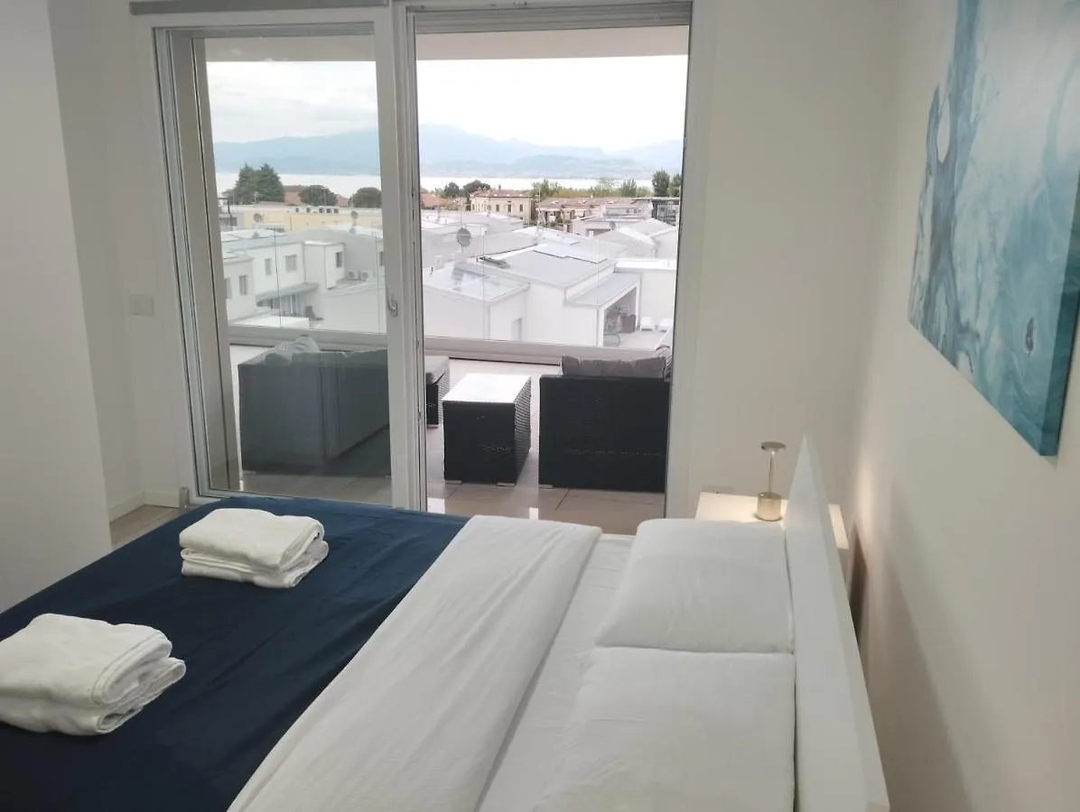 Opalia Residence - Wonderful Garda Lake View Apartment Peschiera del Garda