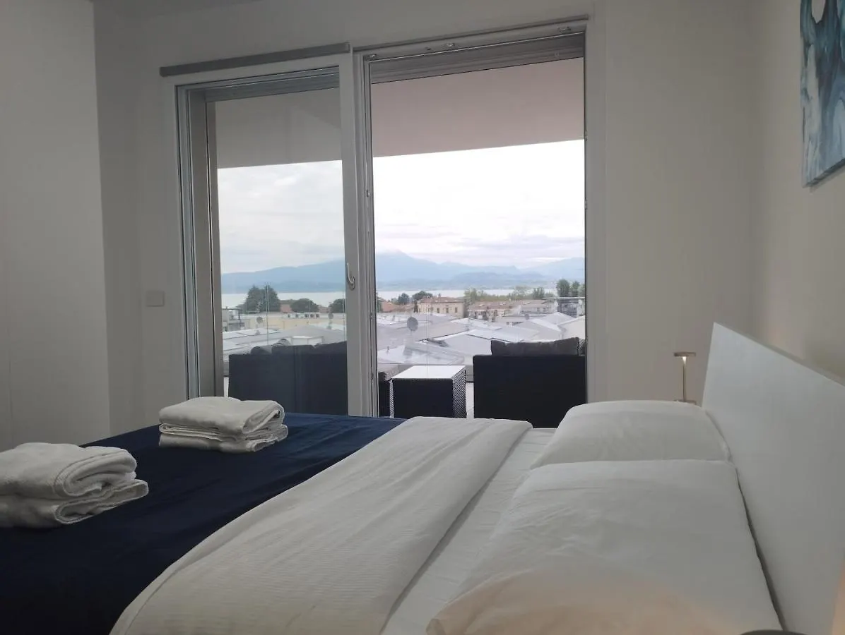 Opalia Residence - Wonderful Garda Lake View Apartment Peschiera del Garda